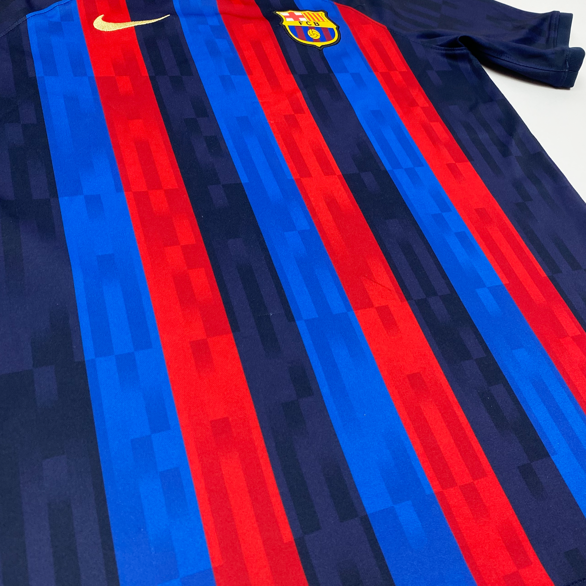 FC Barcelona Home Shirt (2022-23) | 15-16 Years