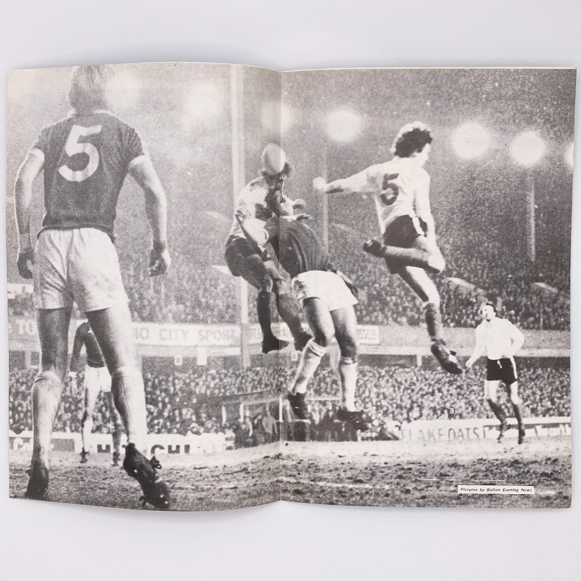 Bolton Wanderers vs Everton Programme (15 February, 1977)