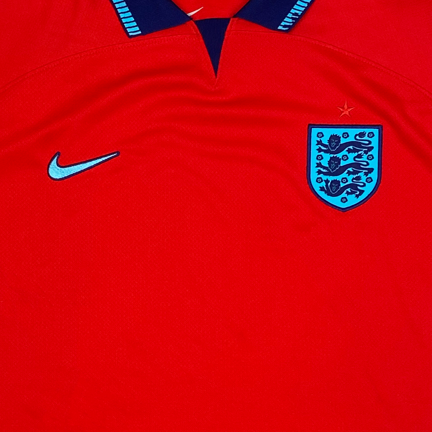 England Away Shirt (2022) | Women's Extra Large