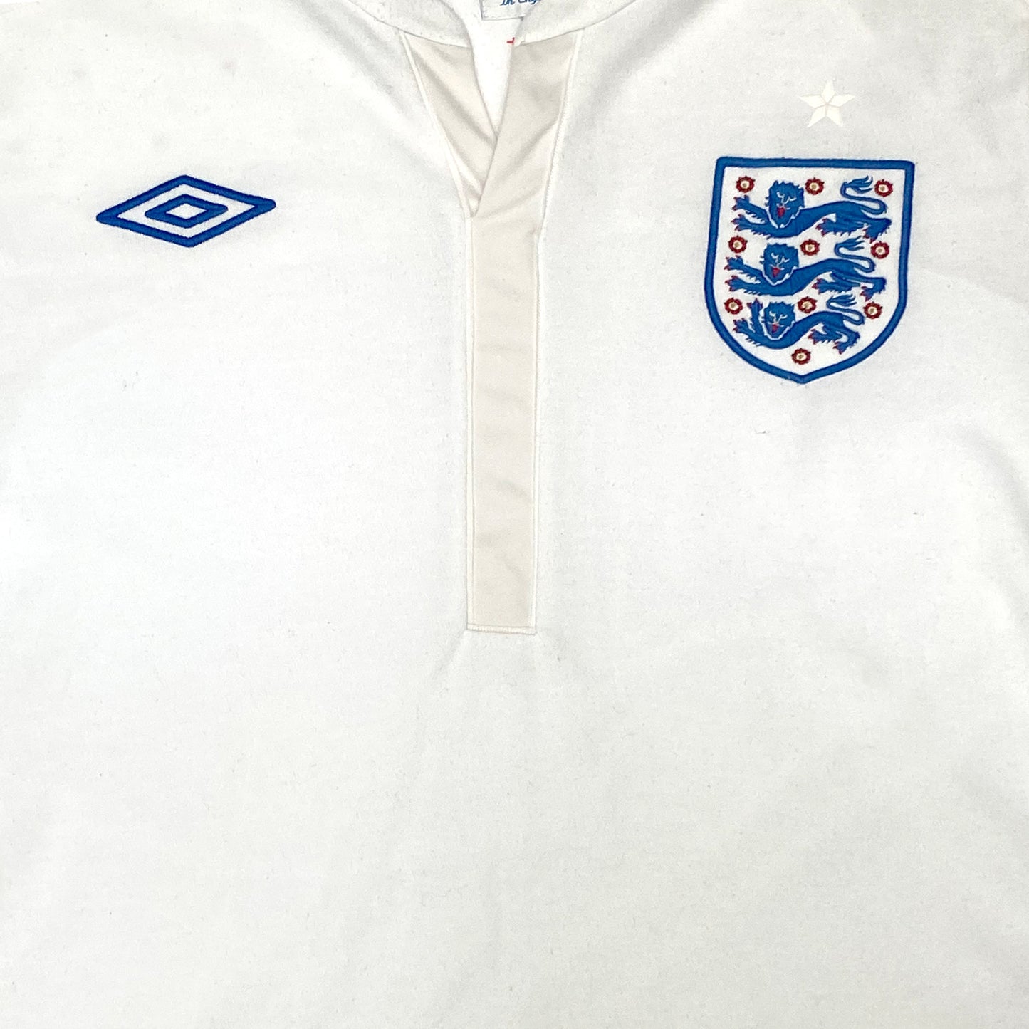 England Home Shirt (2011) | Large