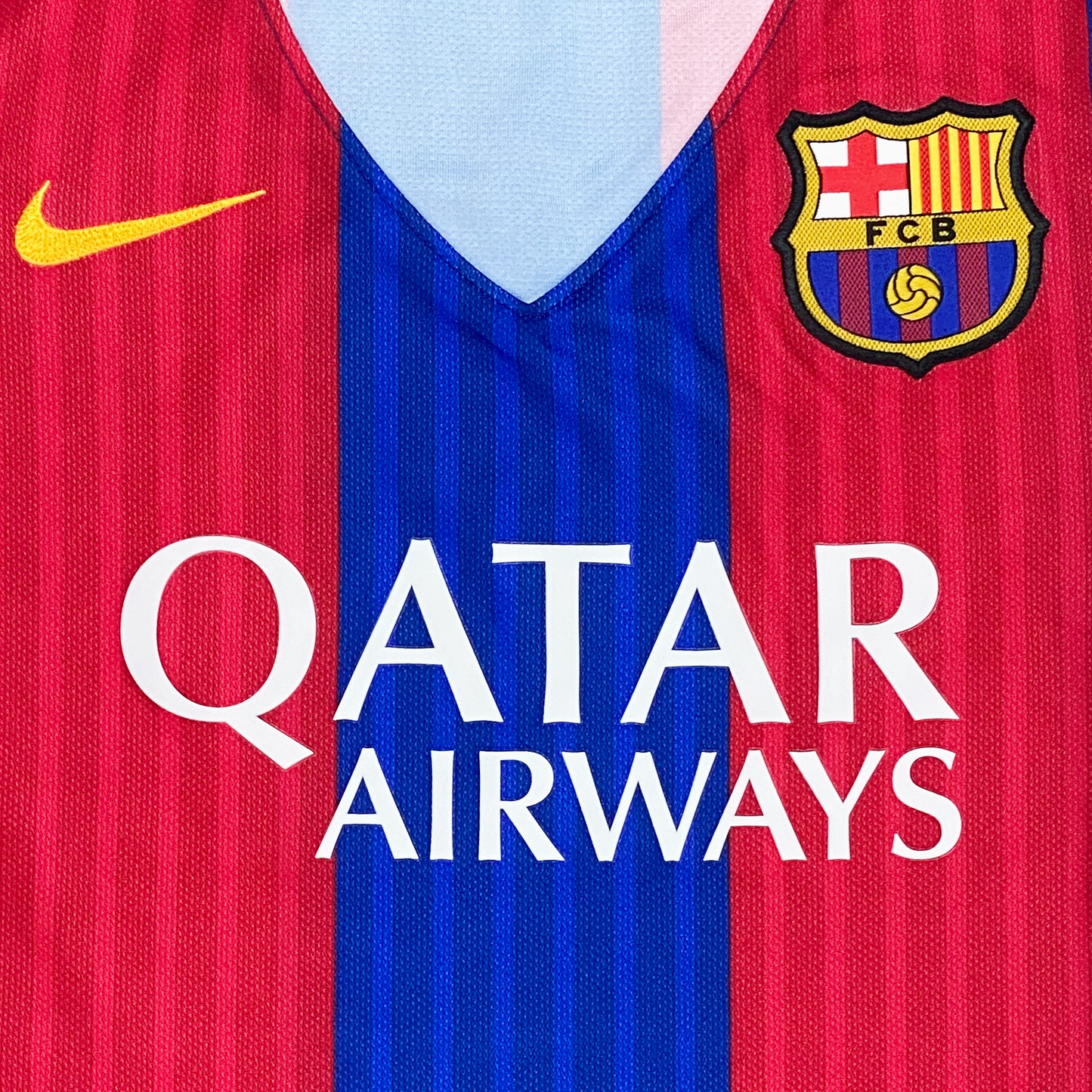 FC Barcelona Home Shirt (2016-17) | Women's Extra Small