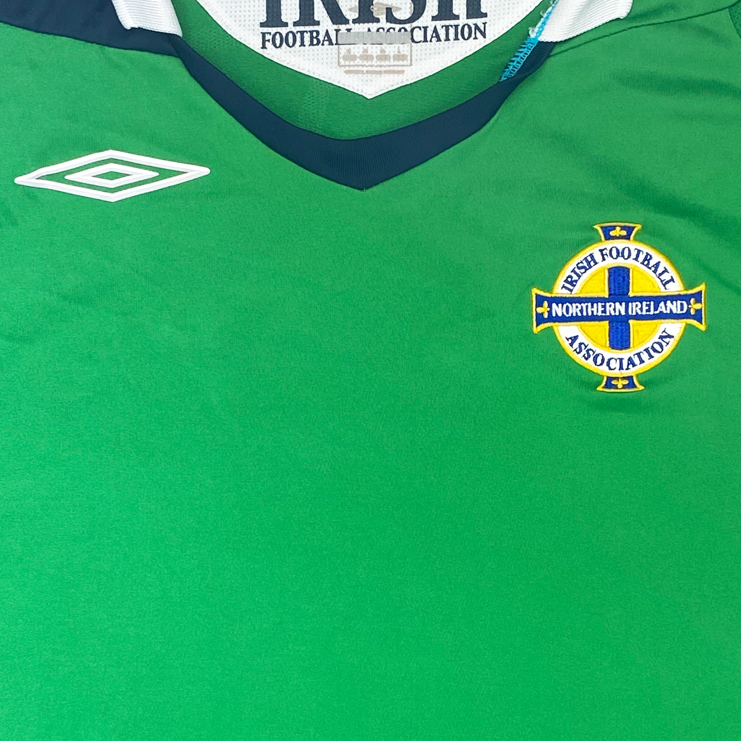 Northern Ireland Home Shirt (2006) | Medium