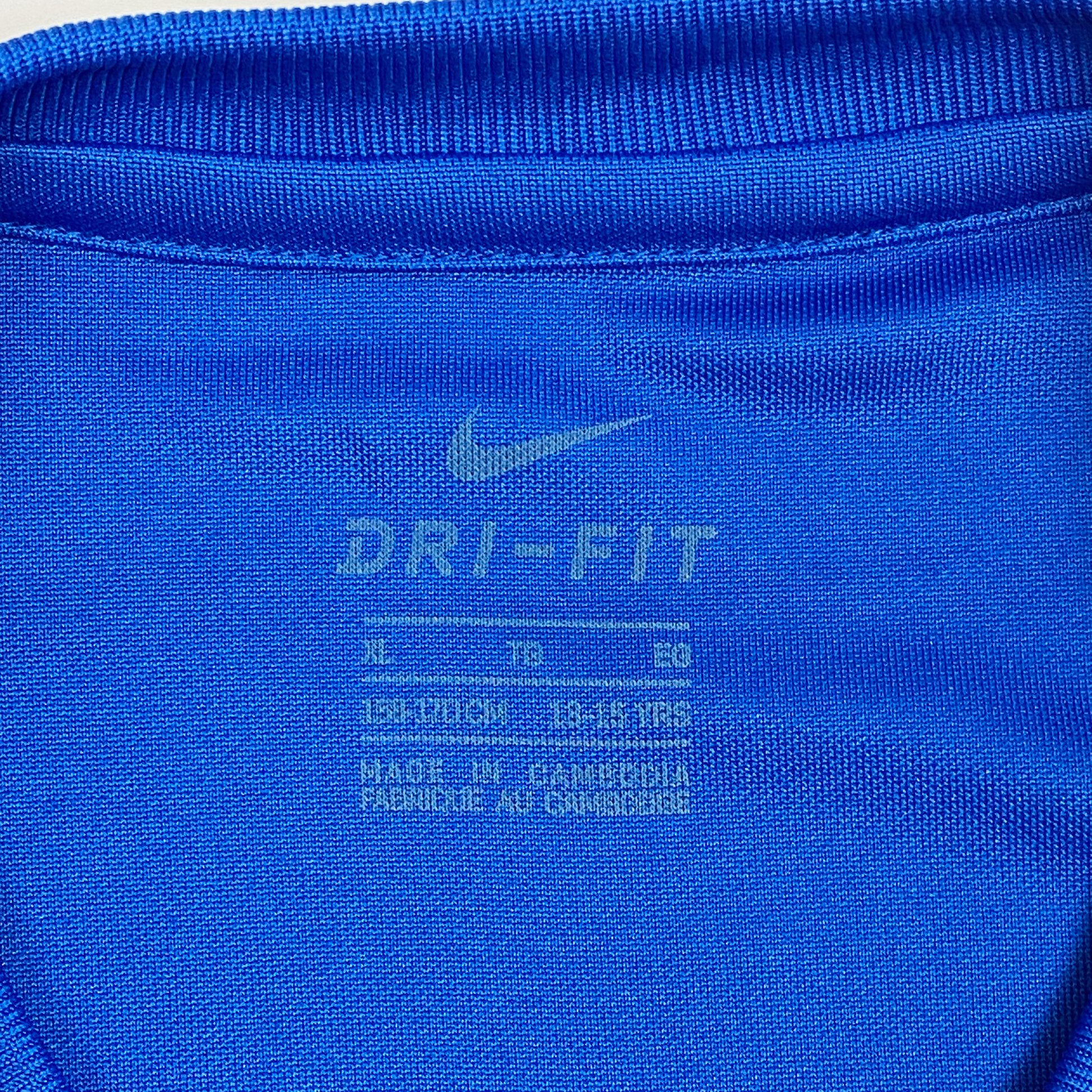 Brighton & Hove Albion Training Shirt (2018-19) | 14-15 Years