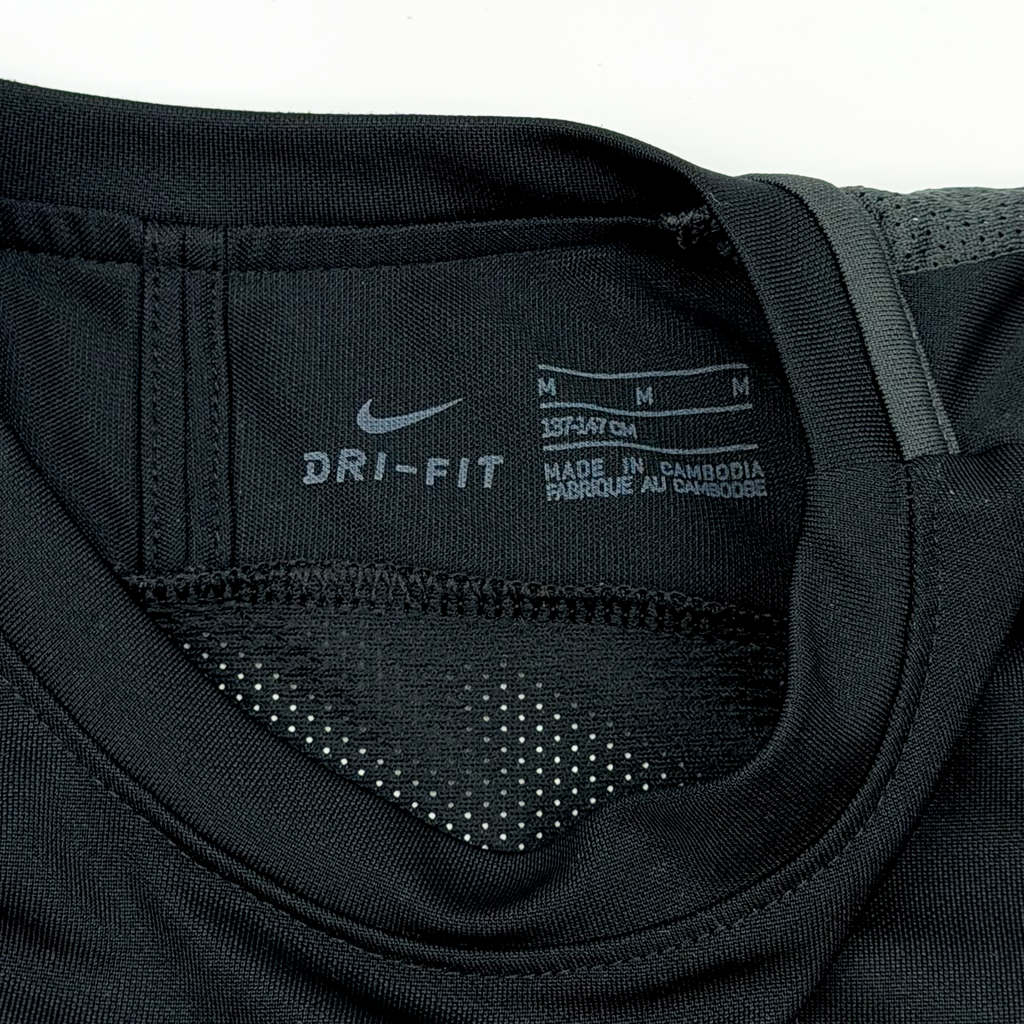Chelsea Black Nike Junior Academy Training Shirt (2018-19) | 10-11 Years