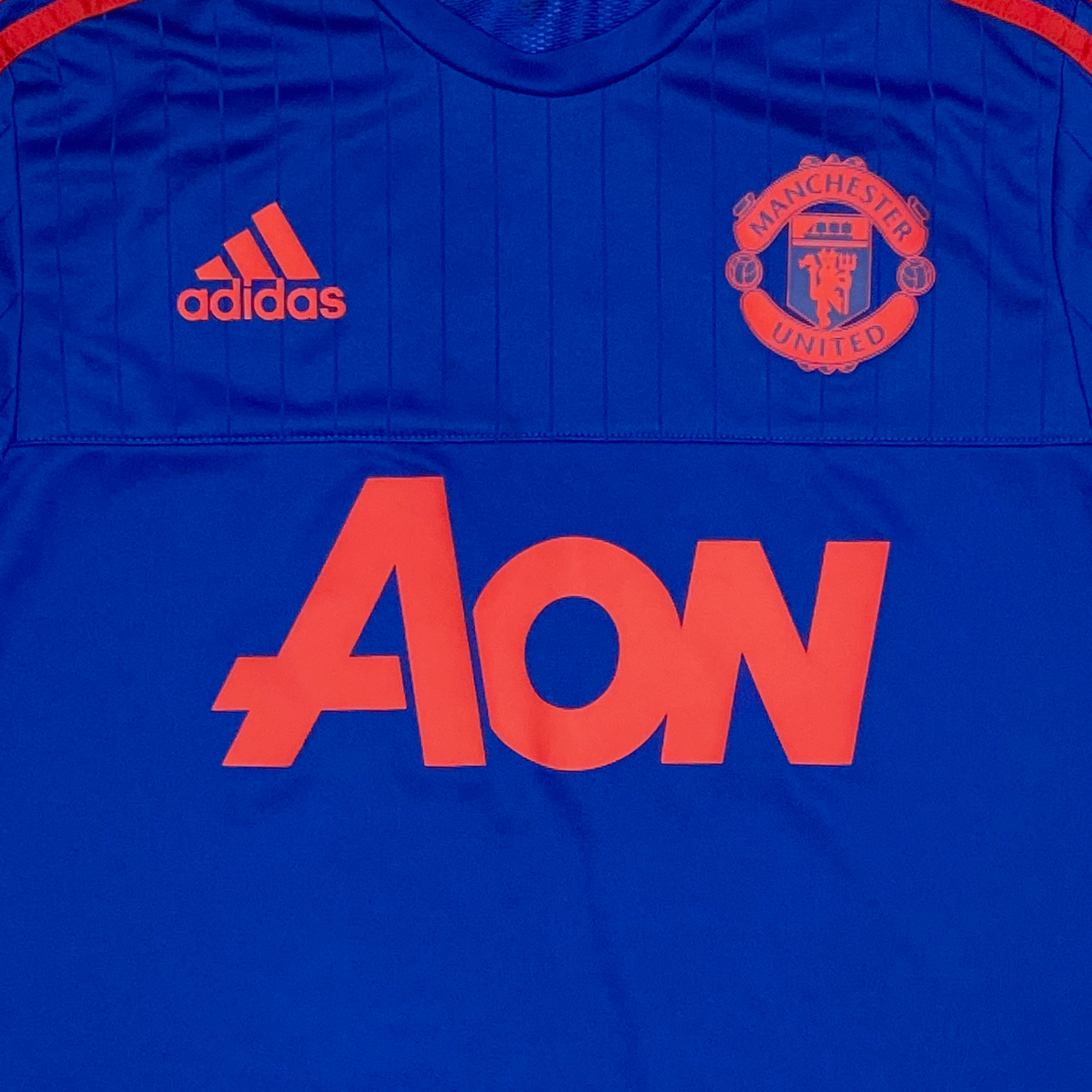 Manchester United Training Shirt (2015-16) | 15-16 Years