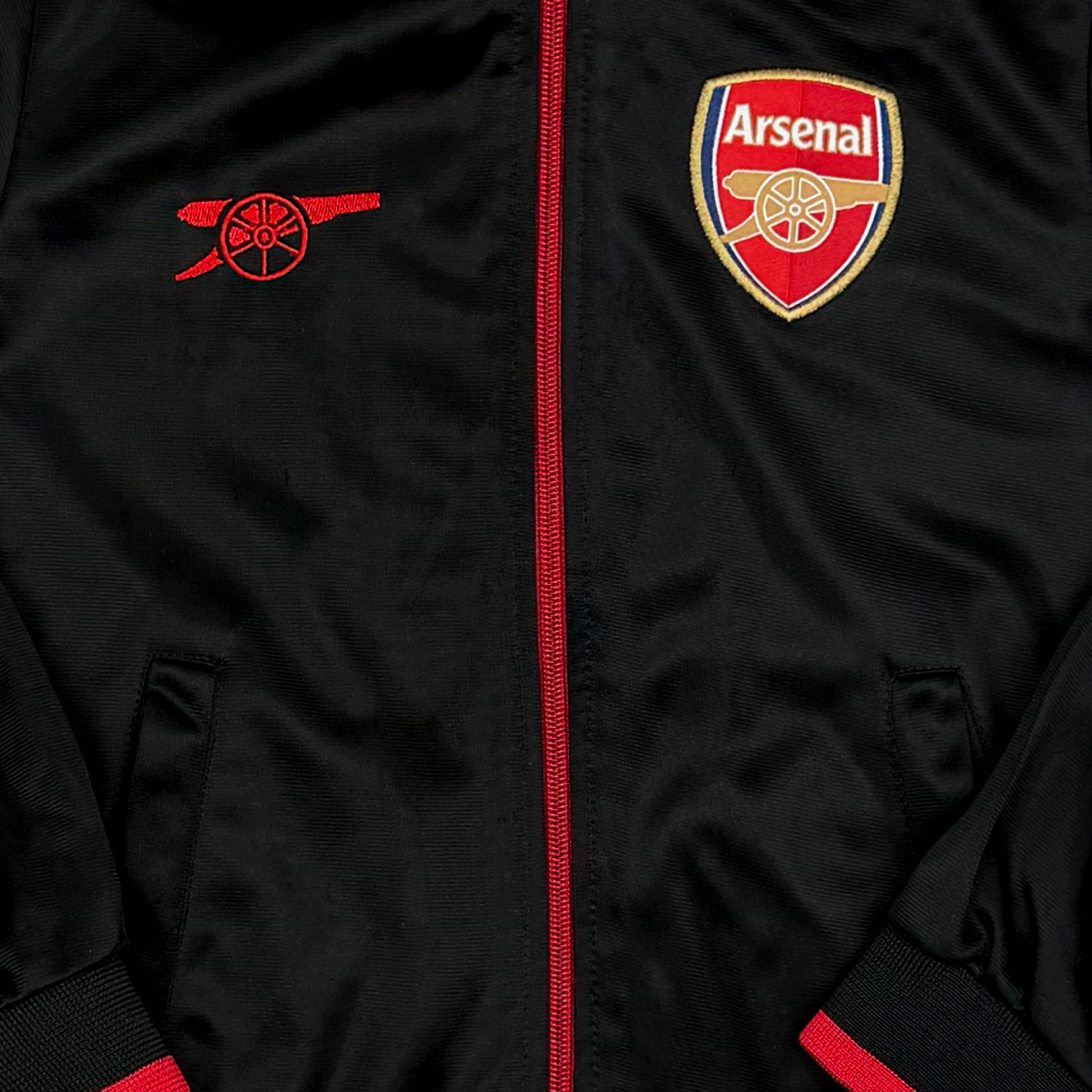 Arsenal Black Track Jacket | 8-9 Years