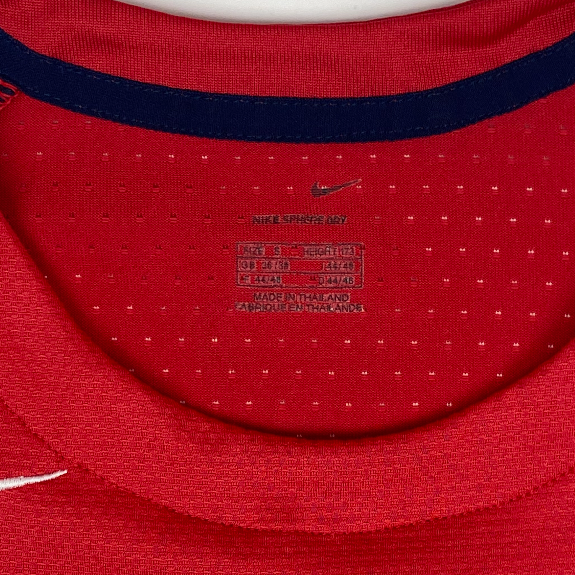 Arsenal Signed Training Shirt (2005-06) | Small