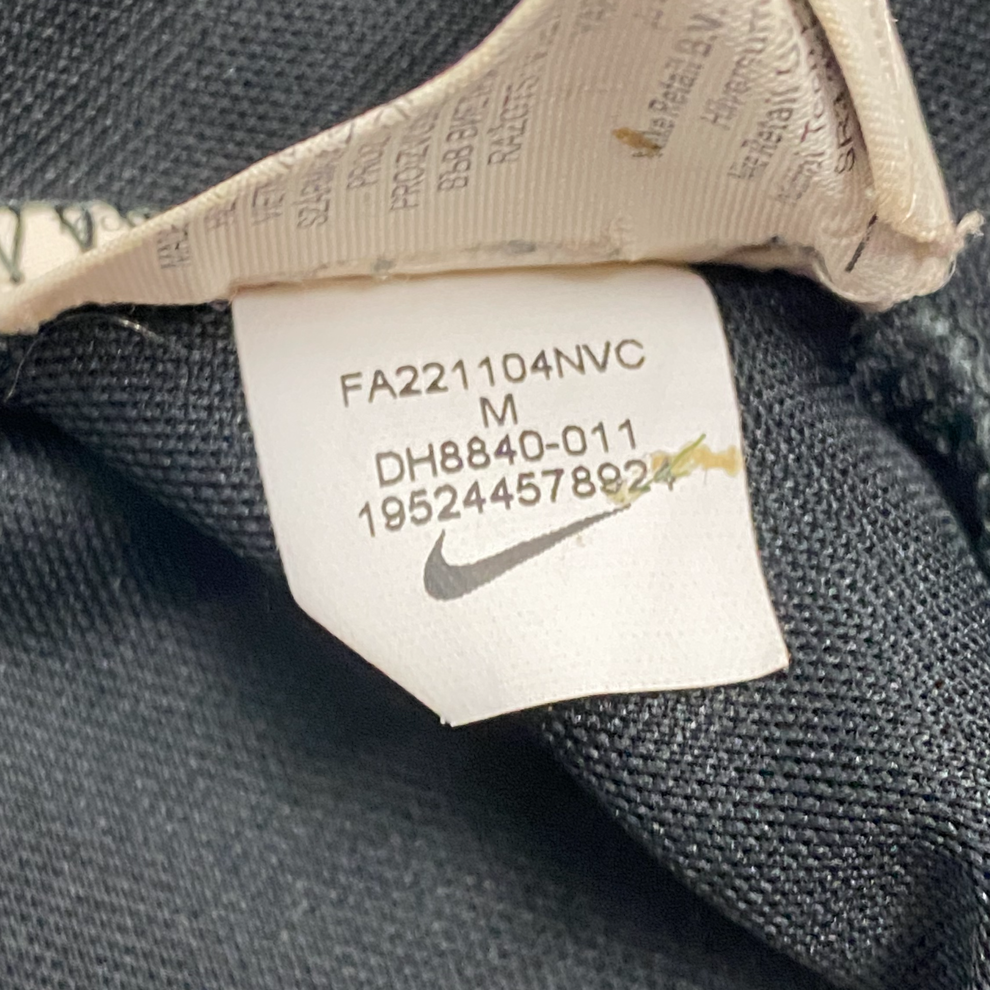 Brighton & Hove Albion Training Shirt (2022-23) | Women's Medium