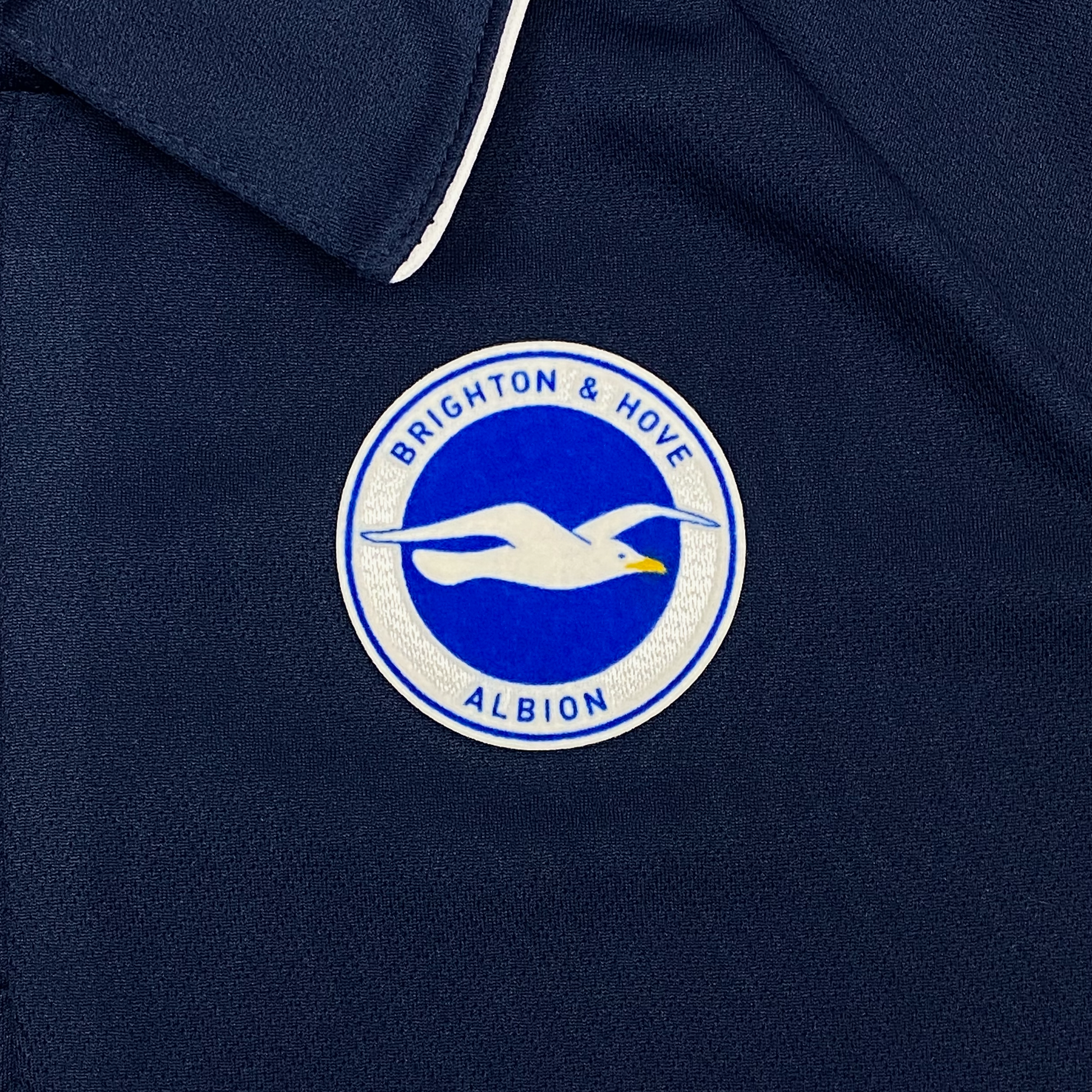 Brighton & Hove Albion Quarter-Zip Long-Sleeve Polo | Medium