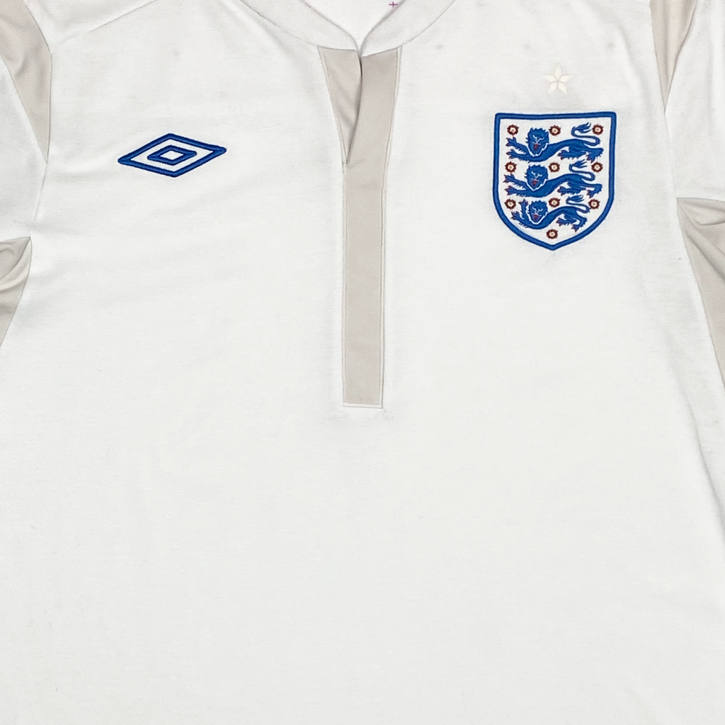 England Home Shirt (2011) | Medium