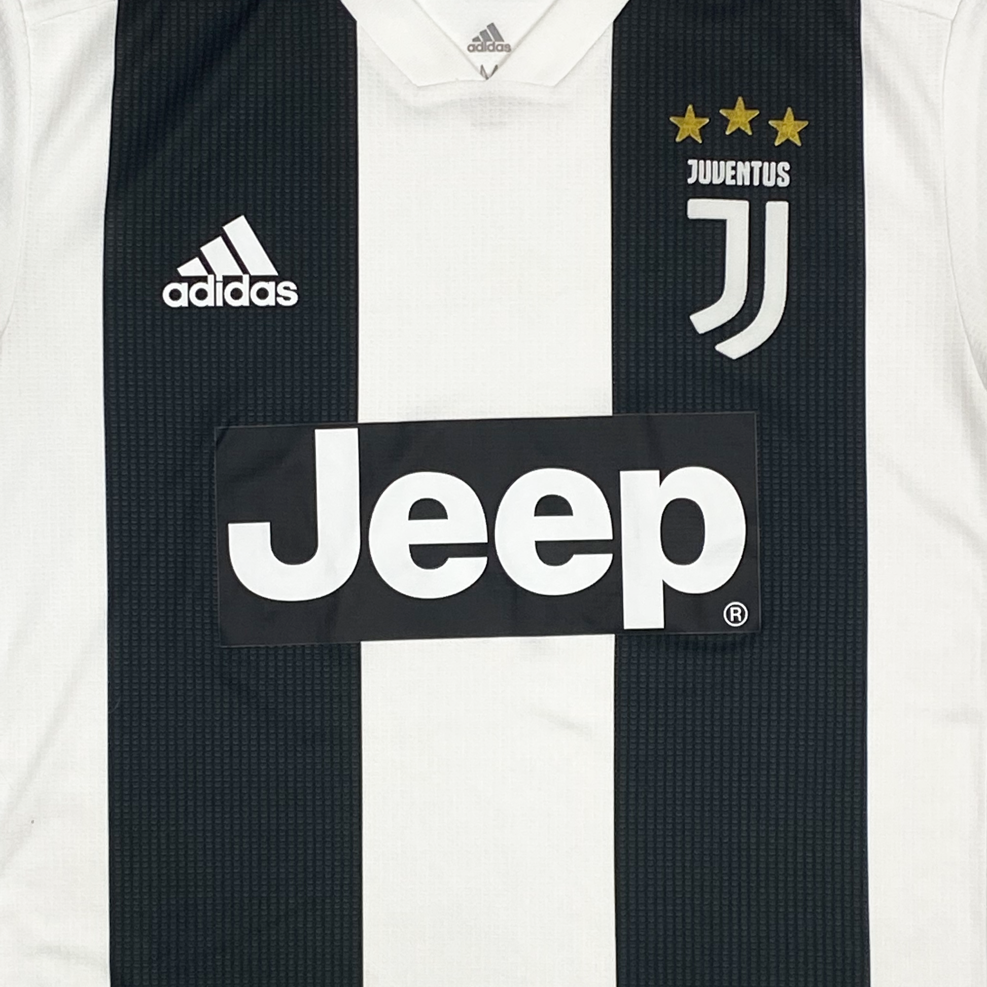 Juventus Home Shirt (2018-19) | Medium