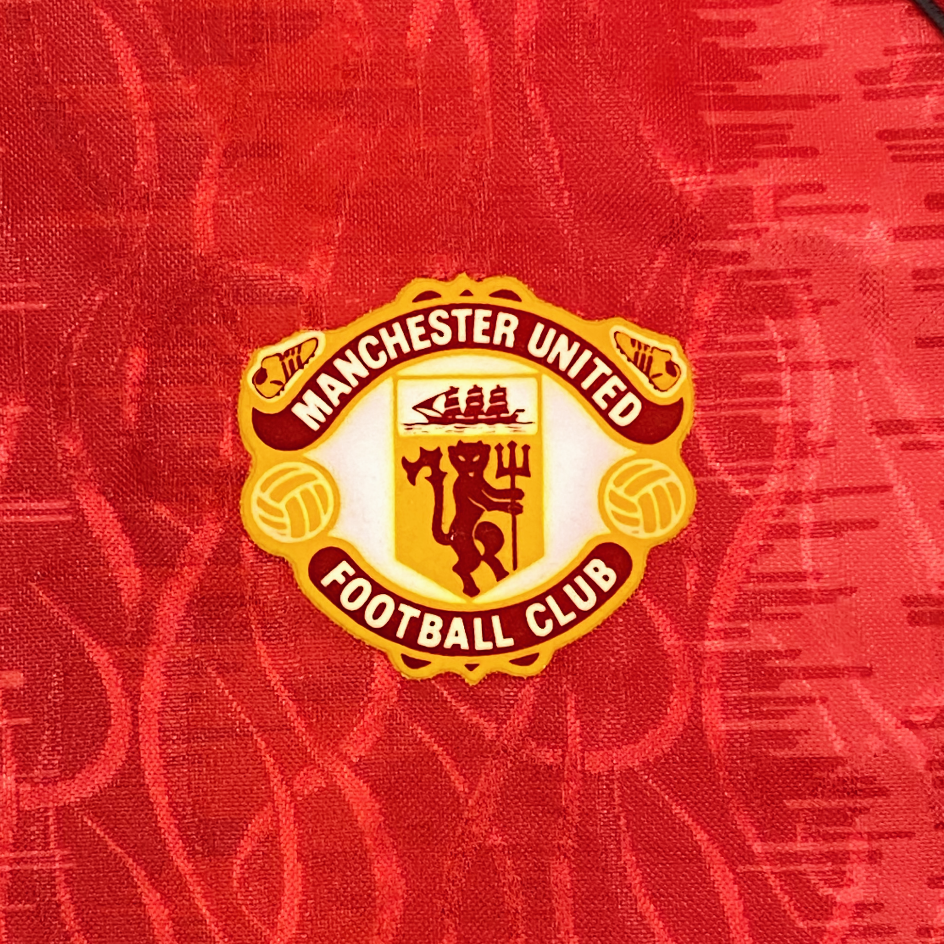 Manchester United Home Shirt (1990-92) | Large