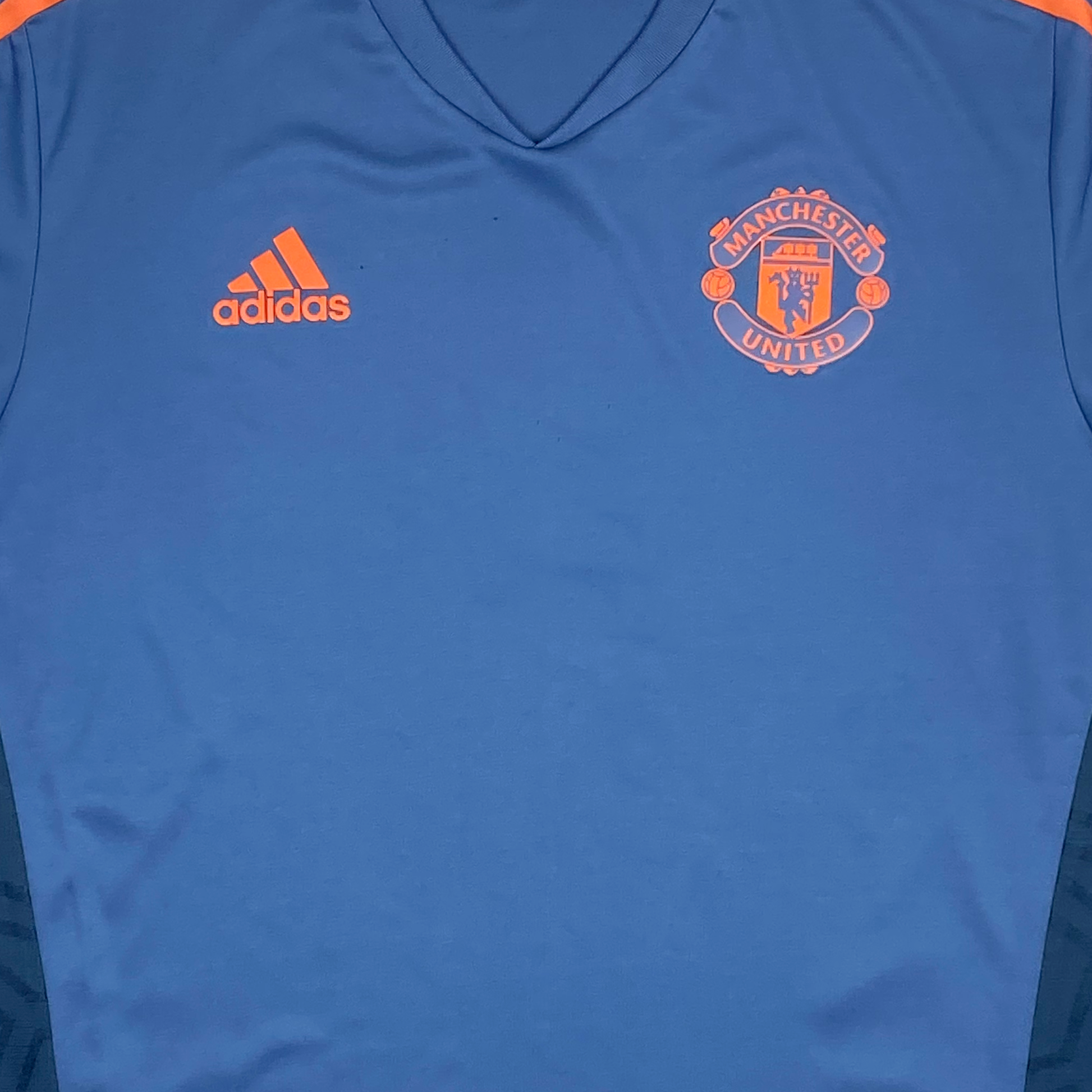 Manchester United Training Shirt (2022-23) | Large