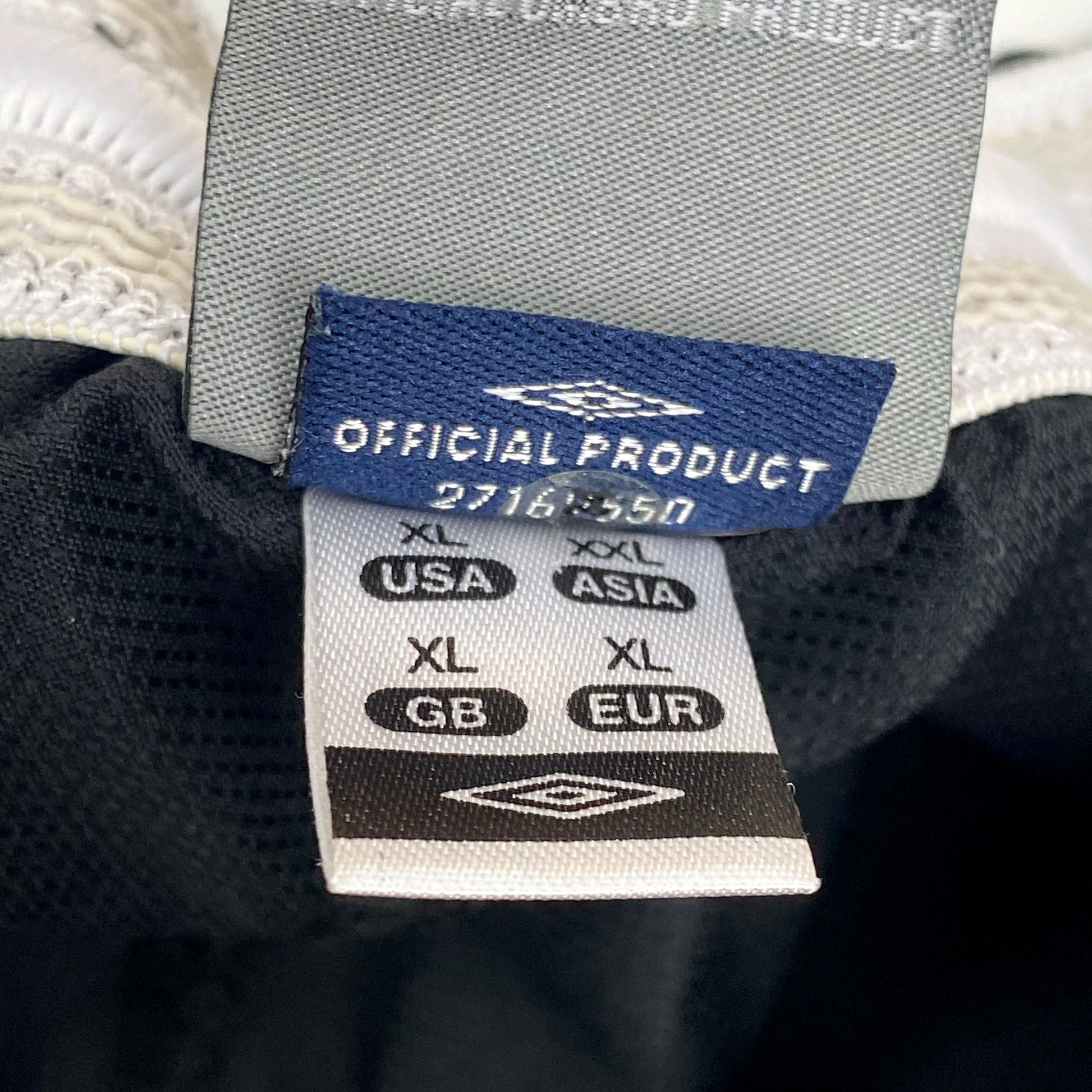 Hull City Black Retro Shorts | Extra Large