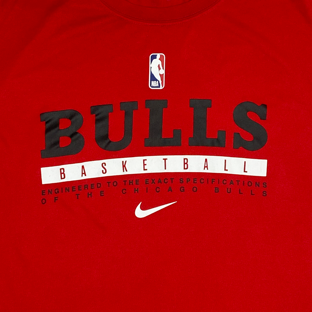 Chicago Bulls Basketball Red T-Shirt | Large