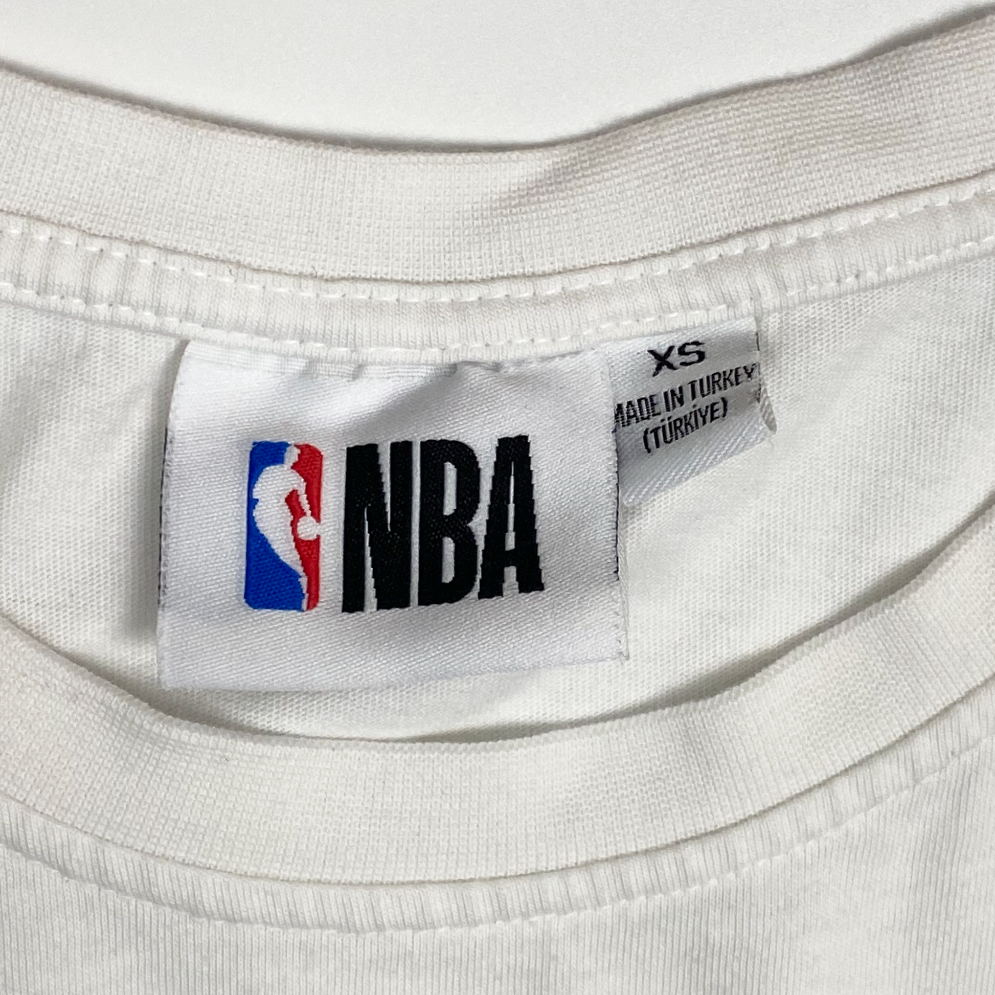 Chicago Bulls Logo T-Shirt White | Extra Small