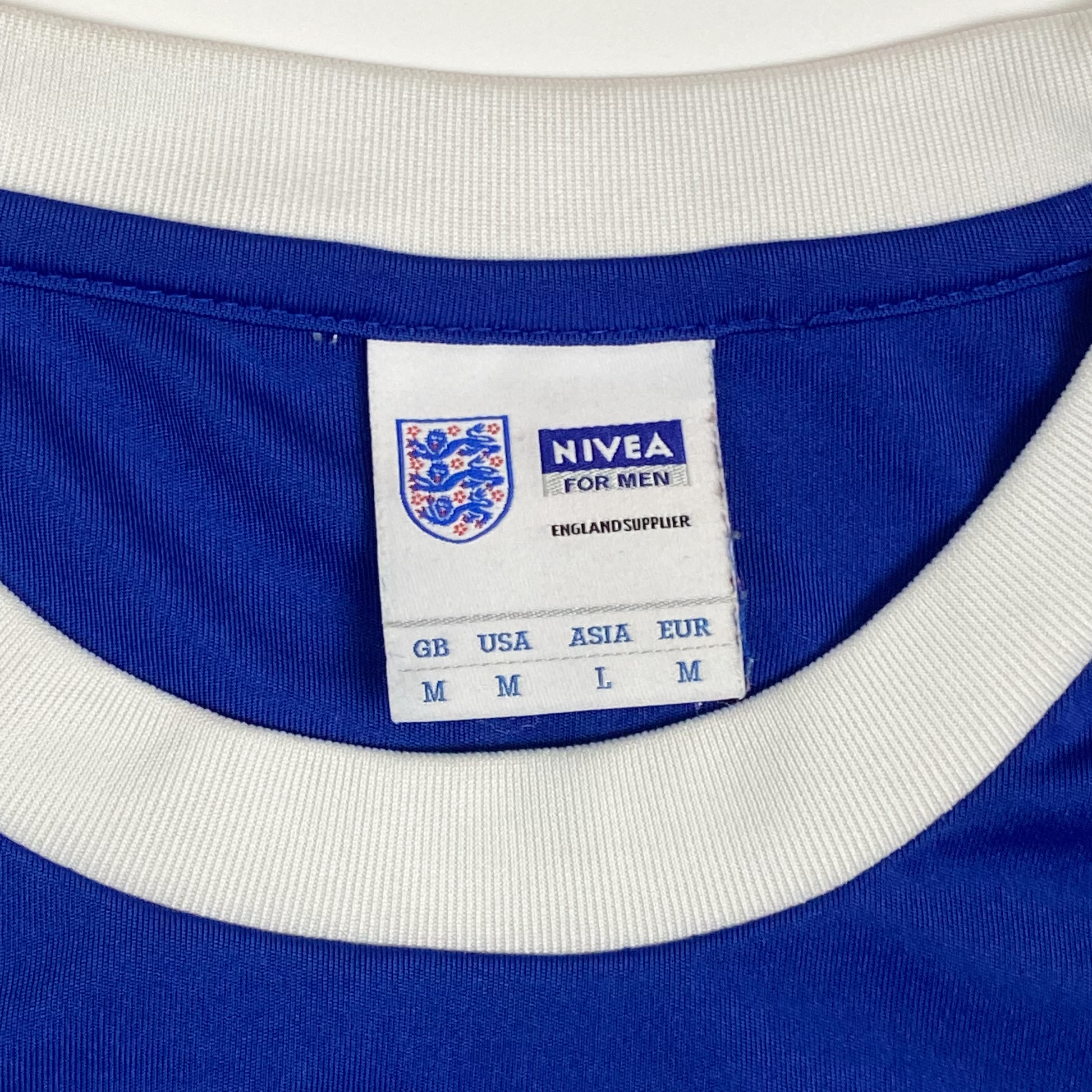 England Nivea T-Shirt | Medium